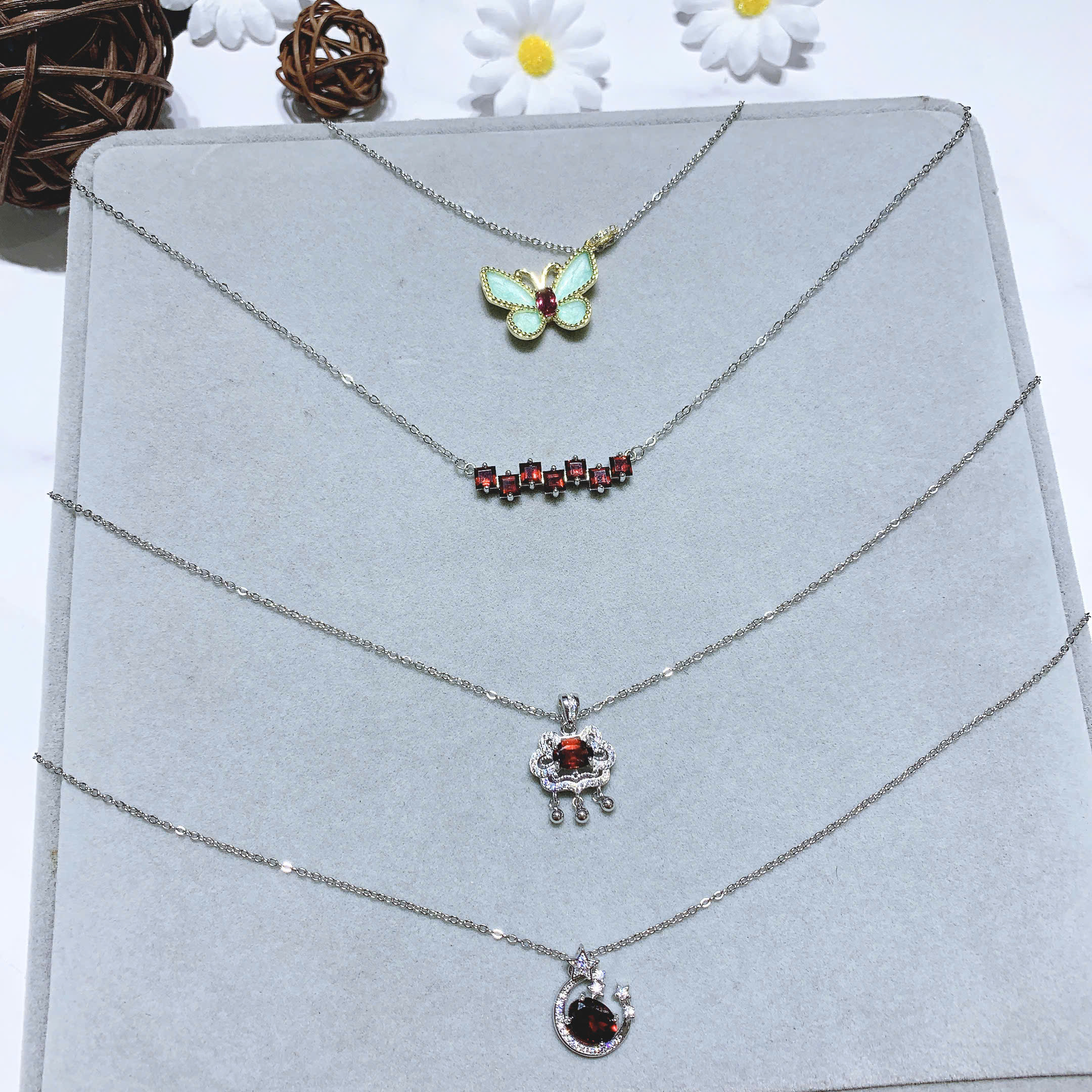 day_chuyen_da_garnet